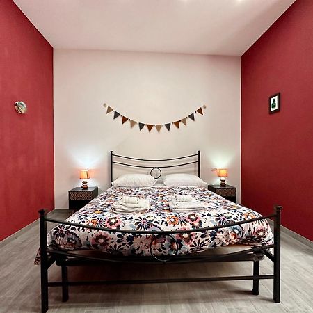 B&B I Tre Santi Napoli Esterno foto