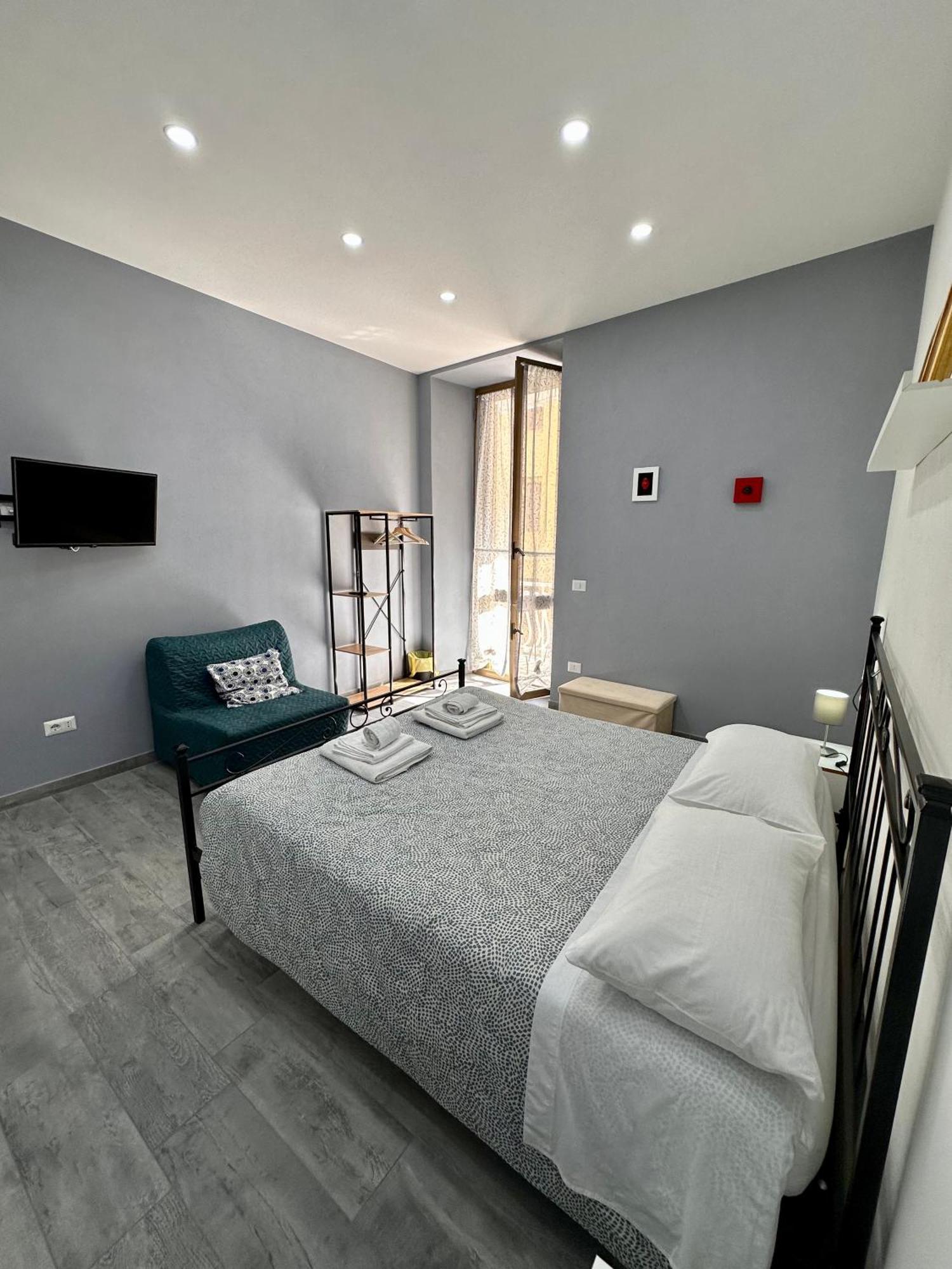 B&B I Tre Santi Napoli Esterno foto