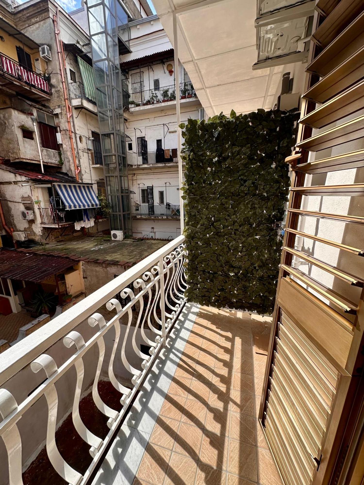 B&B I Tre Santi Napoli Esterno foto